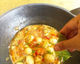 Foto langkah ke 4 dari resep Telur Puyuh Masak Acar.