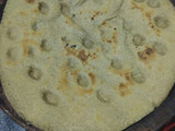 લસણીયો બાજરી નો રોટલો (Lasaniyo Bajri Rotlo Recipe In Gujarati)