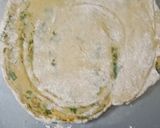 A picture of step 3 of Lasuni paratha.