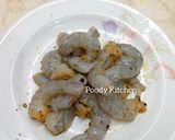 Foto langkah ke 1 dari resep Tuscan Shrimp Pasta.