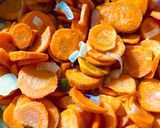 Foto del paso 2 de la receta: (FIDEOS SECOS) TALLARINES CON SALSA DE 🥕🧅🧄 ZANAHORIA 🥕🧅🧄