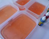 Foto langkah ke 2 dari resep Puding Mozaik Rainbow.