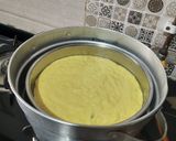 A picture of step 3 of Masala rava dhokla cake.
