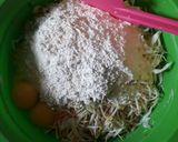 Foto langkah ke 3 dari resep Bakwan sayur udang (W#38).