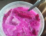 Foto langkah ke 2 dari resep Es Buah Naga Segarrr 🍧.