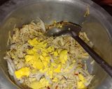 A picture of step 2 of Chicken egg roll.