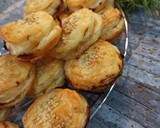 Foto del paso 4 de la receta: Mini tartaletas marineras 🥟🍤