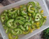 Foto langkah ke 1 dari resep Tumis pare kepah asin.