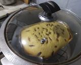 A picture of step 1 of TEA CAKE WITHOUT OVEN/without butter.