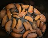 A picture of step 1 of Applesauce in the Croc Pot.
