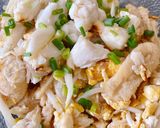 รูปขั้นตอนการทำที่ 2 ของ เยื่อไผ่ผัดแห้ง / Stir wild bamboo fungus with crab meat