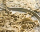 Foto del paso 2 de la receta: 🍝FIDEOS CASEROS SIN MÁQUINA VEGANOS🍝