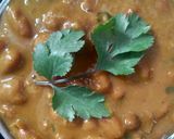 A picture of step 4 of Gravy Rajma.
