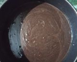 A picture of step 1 of Bourbon Biscuits cake.