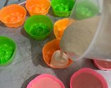 Foto langkah ke 8 dari resep Apem Kukus.