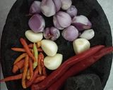 Foto langkah ke 2 dari resep Ayam Kemangi Bumbu Kuning.