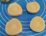 Foto langkah ke 6 dari resep Curry puff /karipap/pastel pusing.