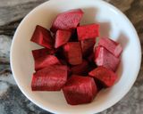 A picture of step 1 of Beetroot Paratha.