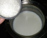 A picture of step 1 of Strawberry custard.