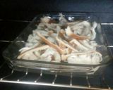 Foto del paso 6 de la receta: Rollitos de pan con salchicha y queso,