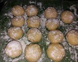 Foto langkah ke 6 dari resep Donat Kentang Empuk #rabubaru.