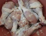 Foto langkah ke 1 dari resep Ayam kfc upin ipin.