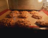 A picture of step 4 of Apple oats cookies.