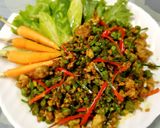 รูปขั้นตอนการทำที่ 6 ของ คั่วกลิ้งหมูสับถั่วฝักยาว