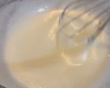 Foto langkah ke 2 dari resep Swiss Meringue Buttercream (SMBC).