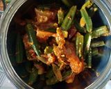 A picture of step 3 of Bhindi and aloo masala.