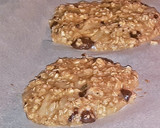 Foto del paso 5 de la receta: Galletas de avena, pera y chocolate sin azúcar