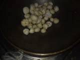 रोस्टेड फ्राई मखाने (roasted fry makhane recipe in Hindi)