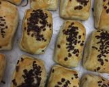 Foto langkah ke 6 dari resep Bolen pisang coklat.