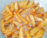 Hình bước làm 1 của món Khoai tây lắc phô mai