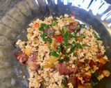 Foto langkah ke 3 dari resep Nasi goreng daging tumis bawang.