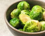 Foto del paso 4 de la receta: Coles de bruselas rehogadas 2 ingredientes