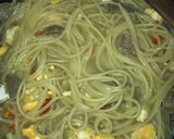 Foto langkah ke 4 dari resep Yakisoba Spaghetti.