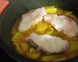 Foto del paso 10 de la receta: Cazón con guisantes y patatas