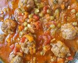 Foto del paso 4 de la receta: Tuco con mini albóndigas para pasta, polenta o arroz