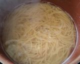 A picture of step 1 of Garlic Spaghetti & Meatballs.
