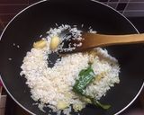 Foto langkah ke 2 dari resep Nasi Ayam Jamur (Kid’s Food).
