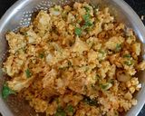 A picture of step 2 of Alu-Paneer Paratha.