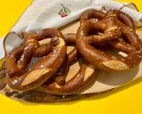 Foto del passaggio 9 della ricetta Bretzel o pretzel
