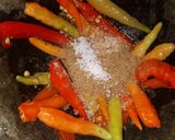 Foto langkah ke 1 dari resep Sambal Pecak.