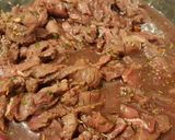Foto del paso 1 de la receta: Ragout de cuadril al malbec con crema de zanahorias y choclo