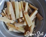 A picture of step 1 of Sugarcane Juice Popsicles.