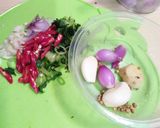 Foto langkah ke 1 dari resep 23. Telur, bayam, kwitiaw(3in1).