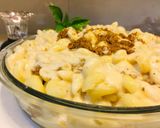 A picture of step 4 of Keem macroni with white sauce.