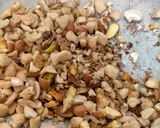 મીક્સ ડ્રાયફ્રુટ ચીકી (Mix Dryfruit Chiki Recipe In Gujarati) રેસીપી સ્ટેપ1ફોટો