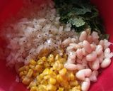 A picture of step 4 of Bean and Asparagus Salad.